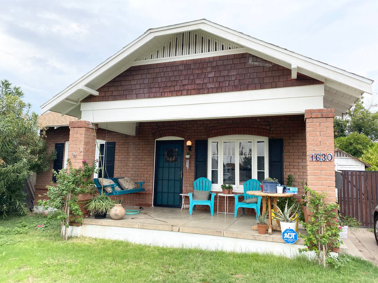 She’s a Brick, House | Pet Friendly | Central