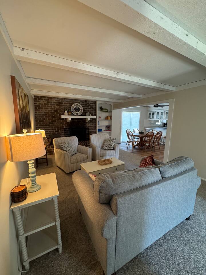 New listing! Family Friendly Home in East Wichita