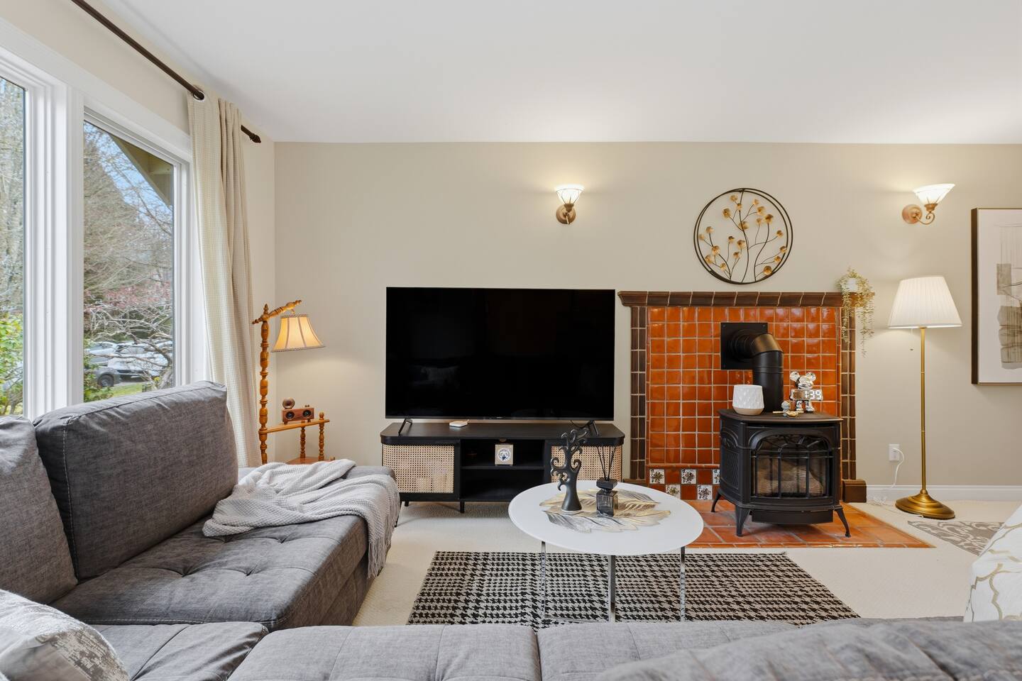 Spacious 4BR Home | FIFA & Family | Near UBC