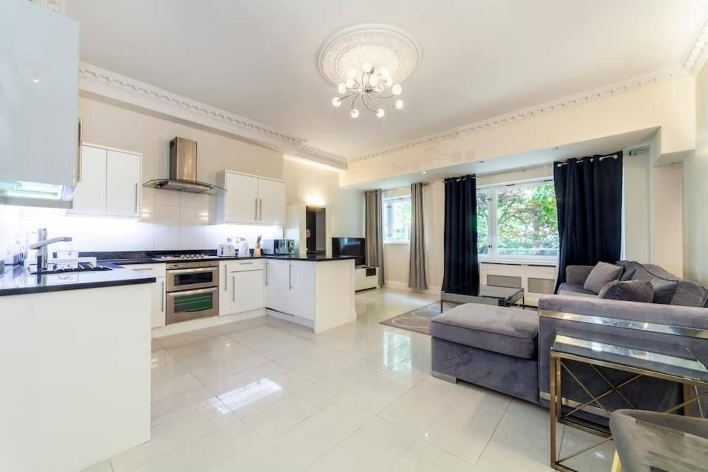 Spacious 3-Bed 2 bath Flat near Hyde Park