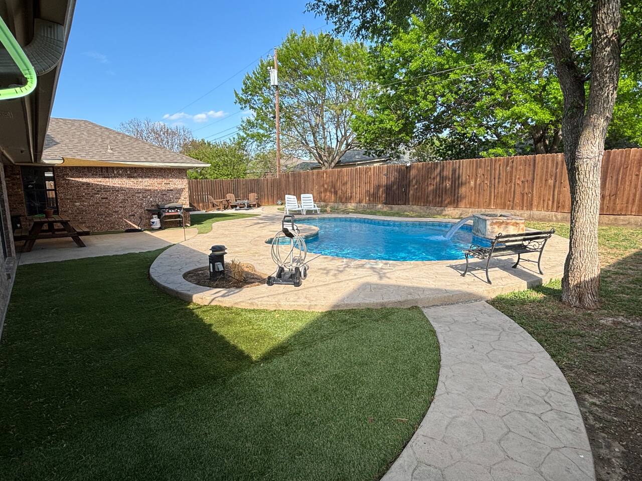 Oscar's "P"ool House