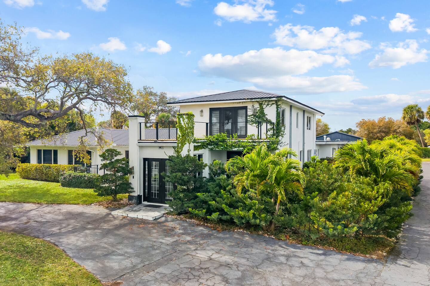 McCarty Mansion - Waterfront 7Br/6Ba Sleeps 20