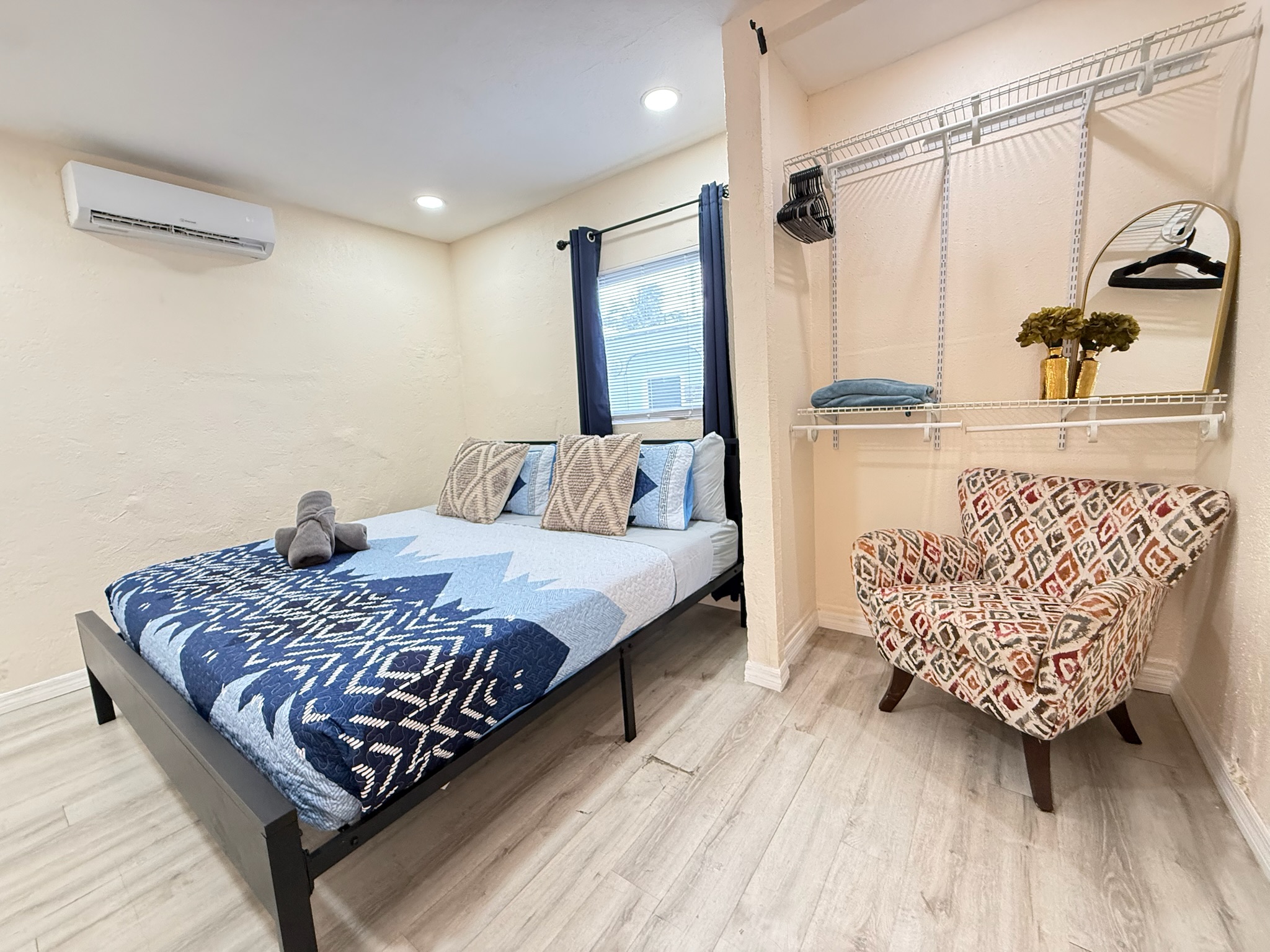 Private Miami Casita | King Bed • MIA & Wynwood