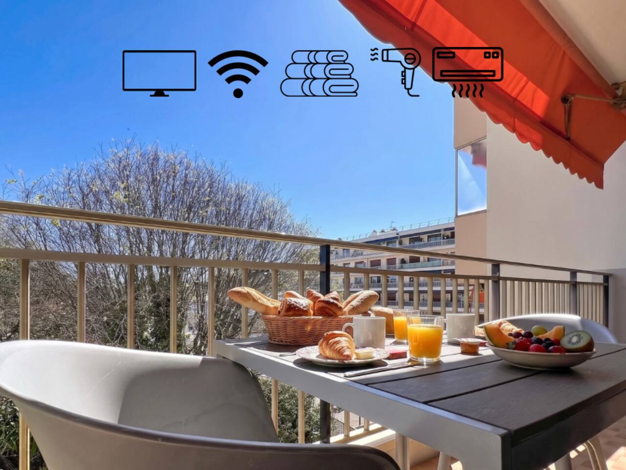 Spacious 2-bedroom in Antibes center, Old Antibes, balcony