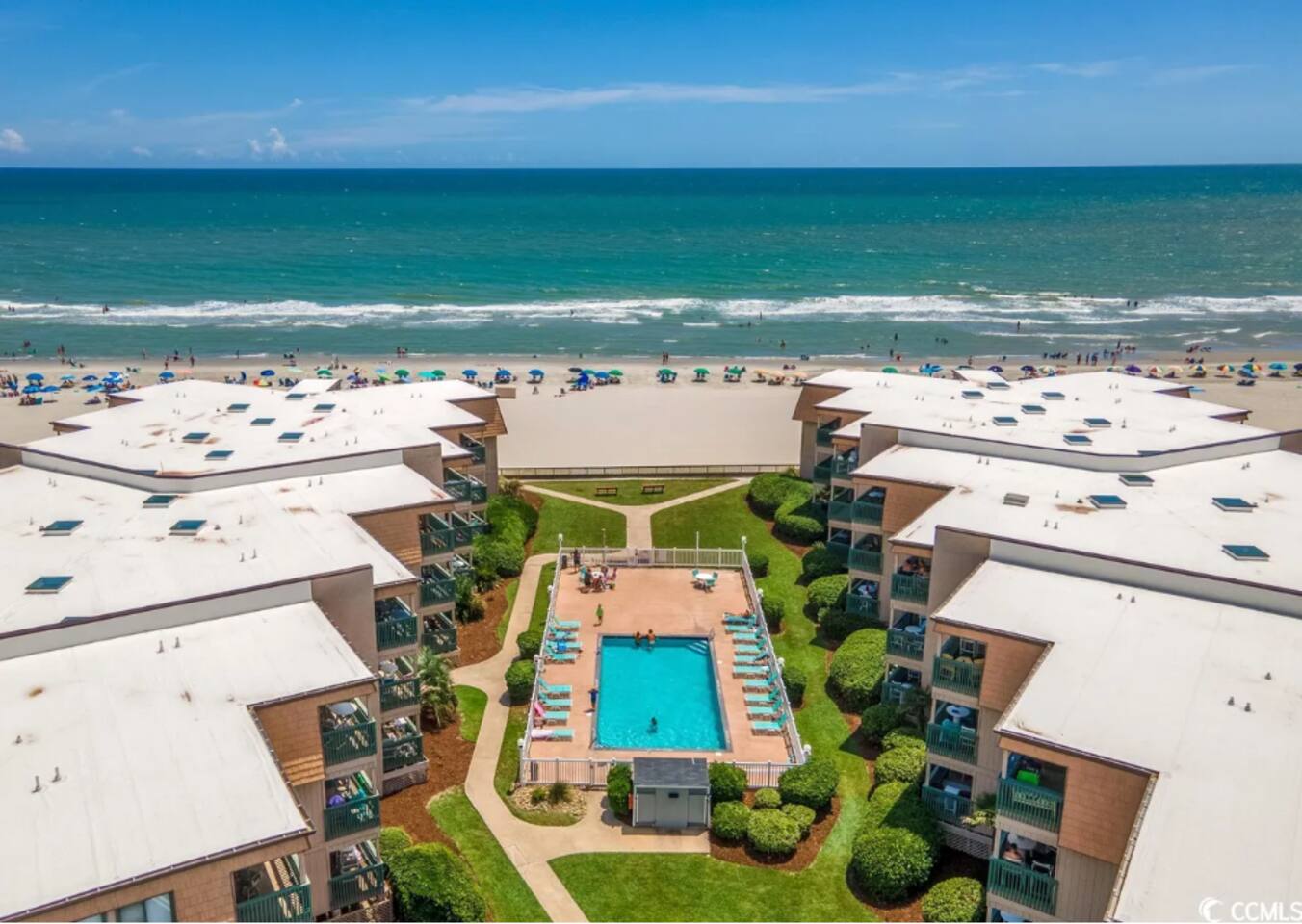Oceanfront Shore Dr Condo w/ Pools & Beach Access