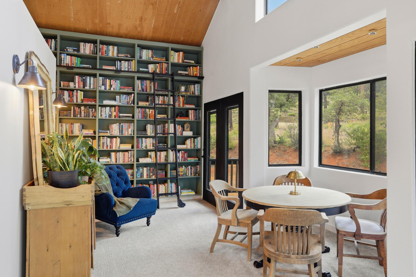 Forest Boundary Cabin, Exchange Library