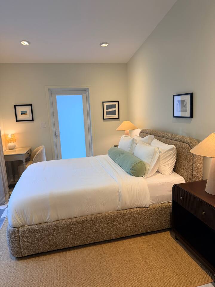 Biscayne Palms Retreat