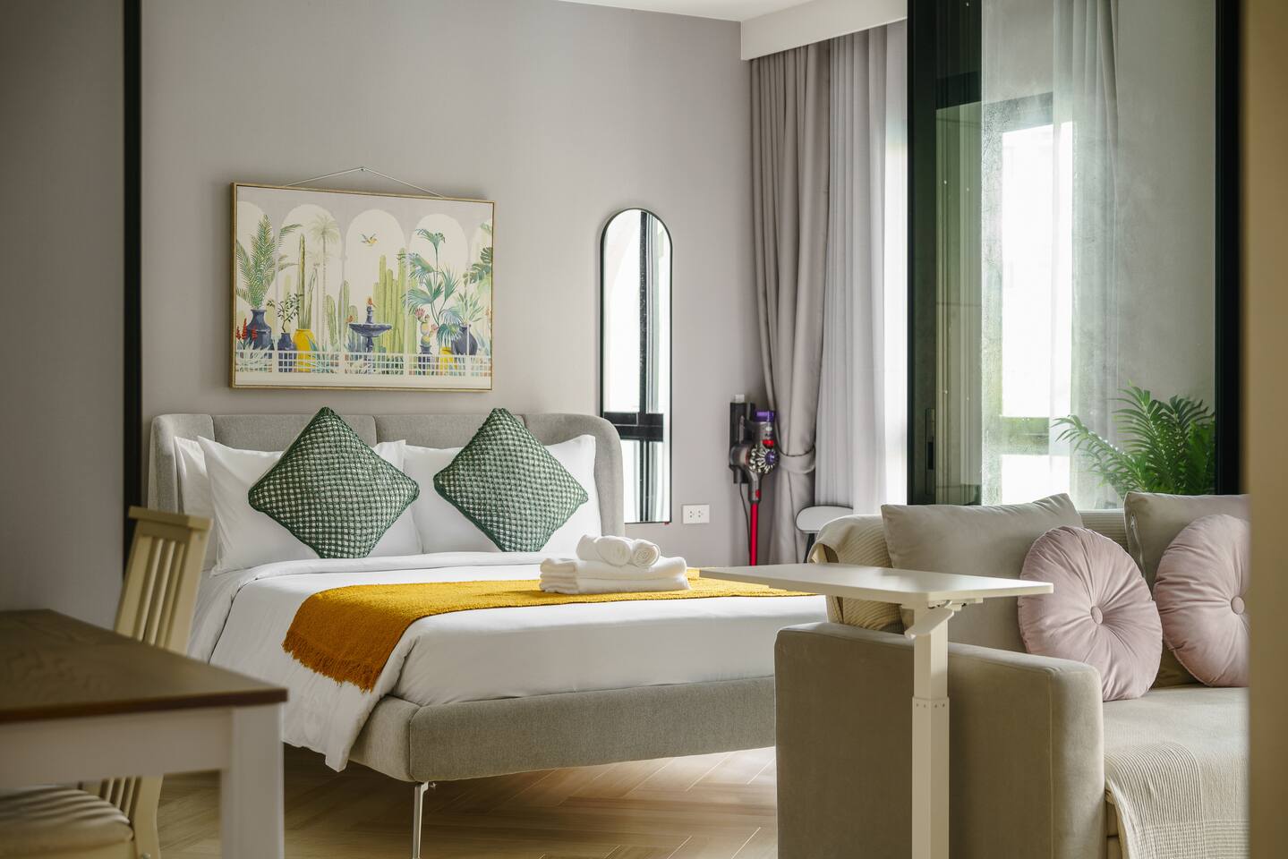 Seaside Living Retreat – Steps from Bang Tao Beach