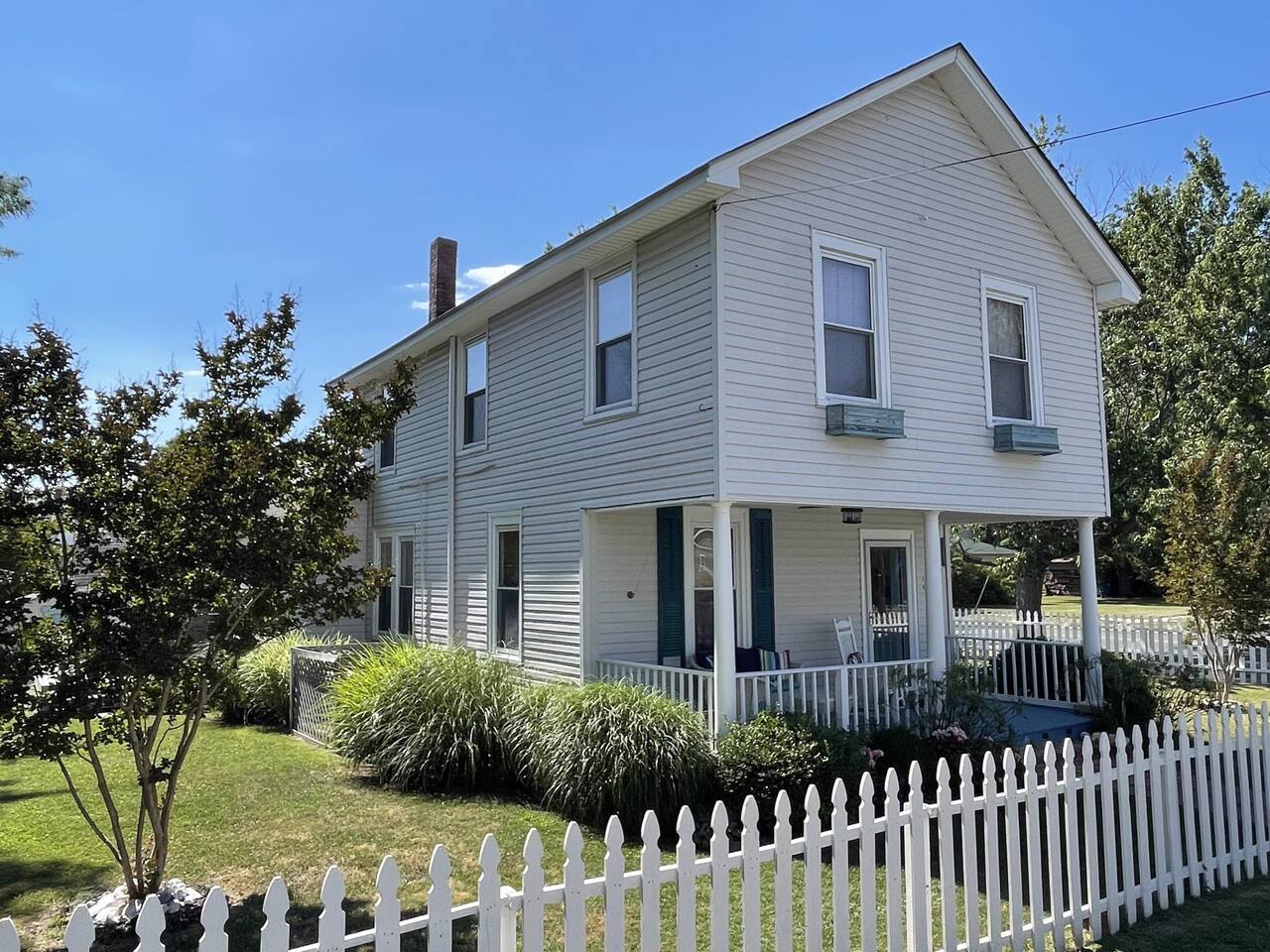 3 BR Cottage~Good Vibes~Park Front~Large Yard