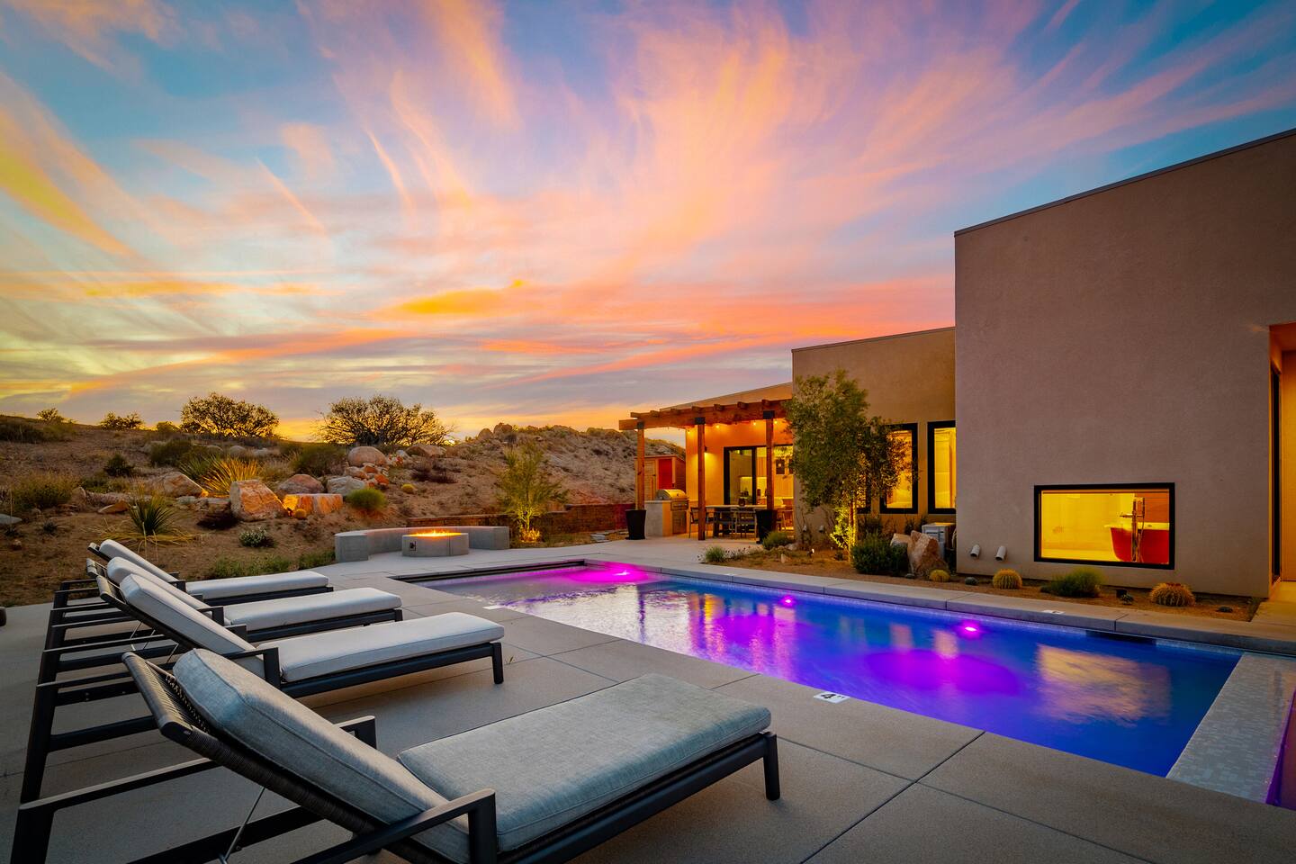 Sagebrush Hideaway Pool, Sauna, Cold Plunge, Views