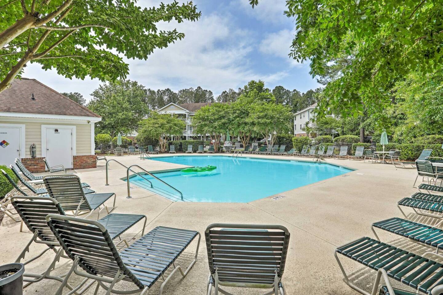 Barefoot Resort!