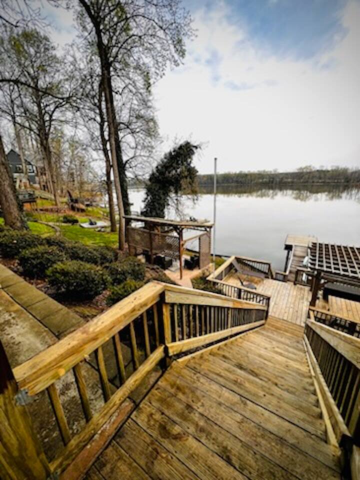 Baywood Cottage