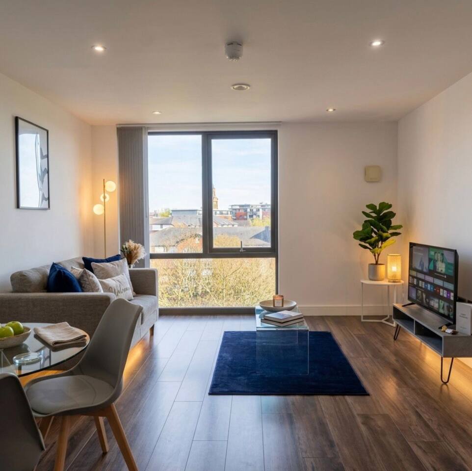 #144 Lux Canal-Facing 2BR | Mailbox | Free Parking