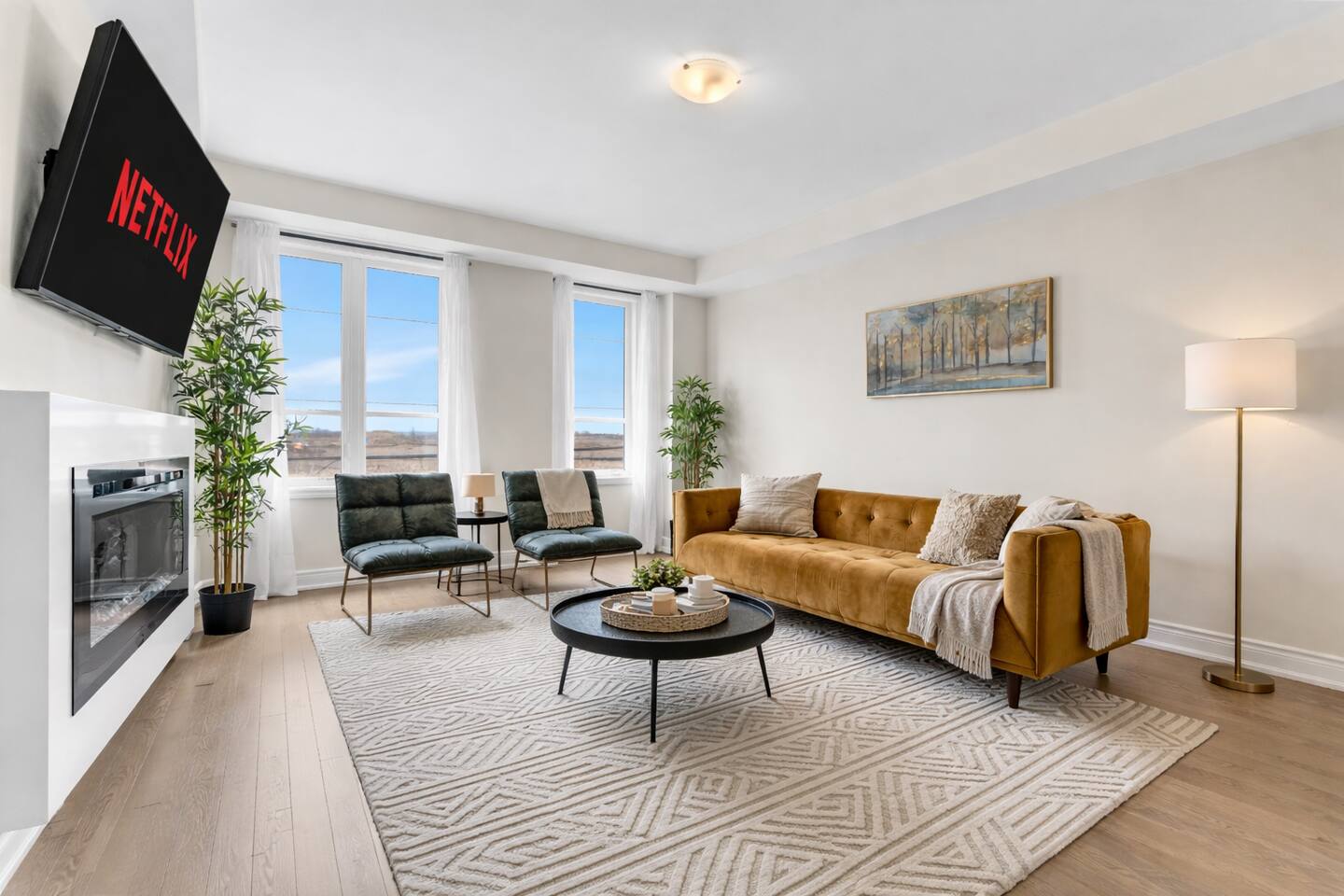 Chic 4BR Escape | Sleeps 8 | Family & Pet Friendly