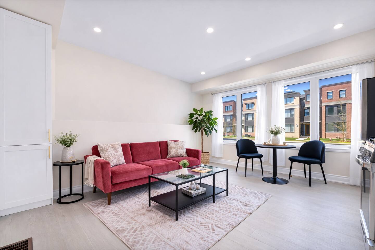Modern Oakville Suite | 1BR • Parking • Private