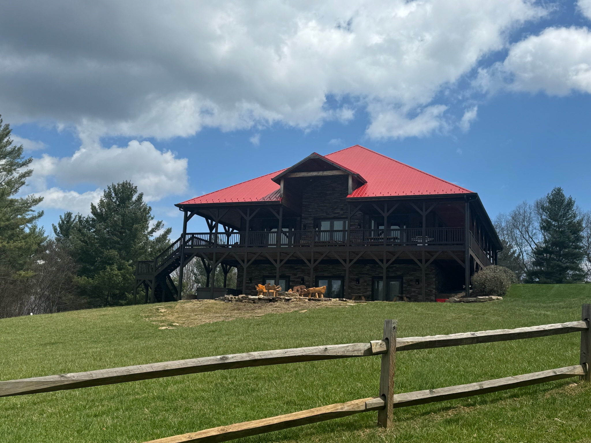 Red Apple Lodge - Cabin Rental in Boone, NC