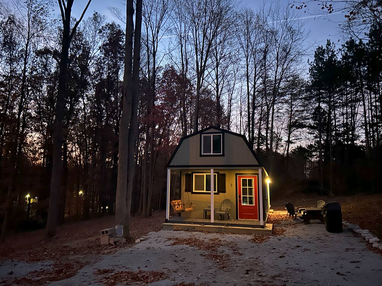 Cozy Lofted Cabin (#1) at Cataract Lake Getaway