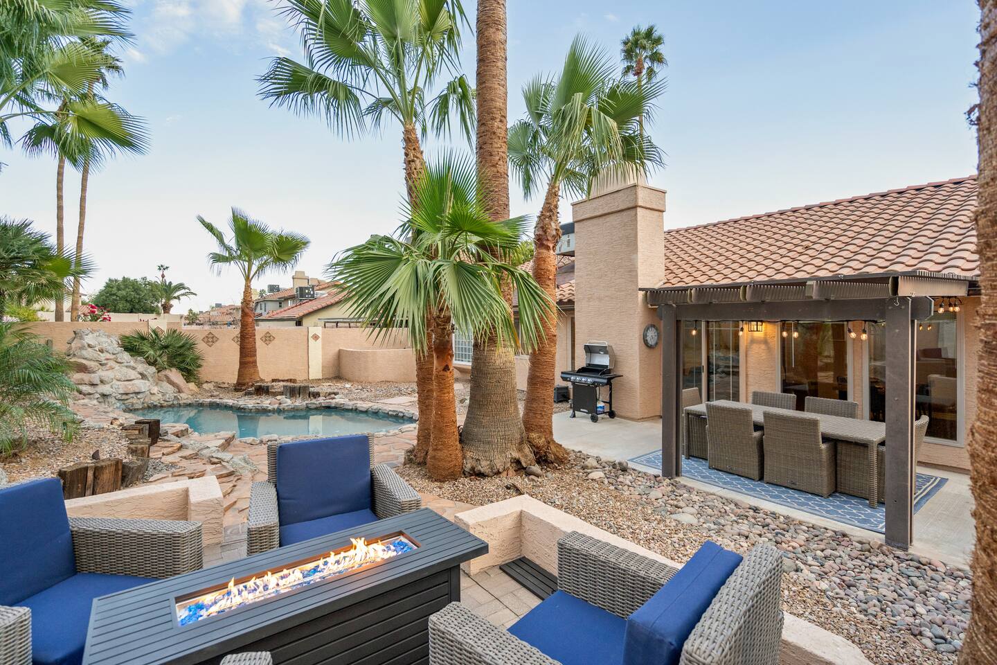 Desert Getaway-Private Pool, Fire Pit & Coffee Bar