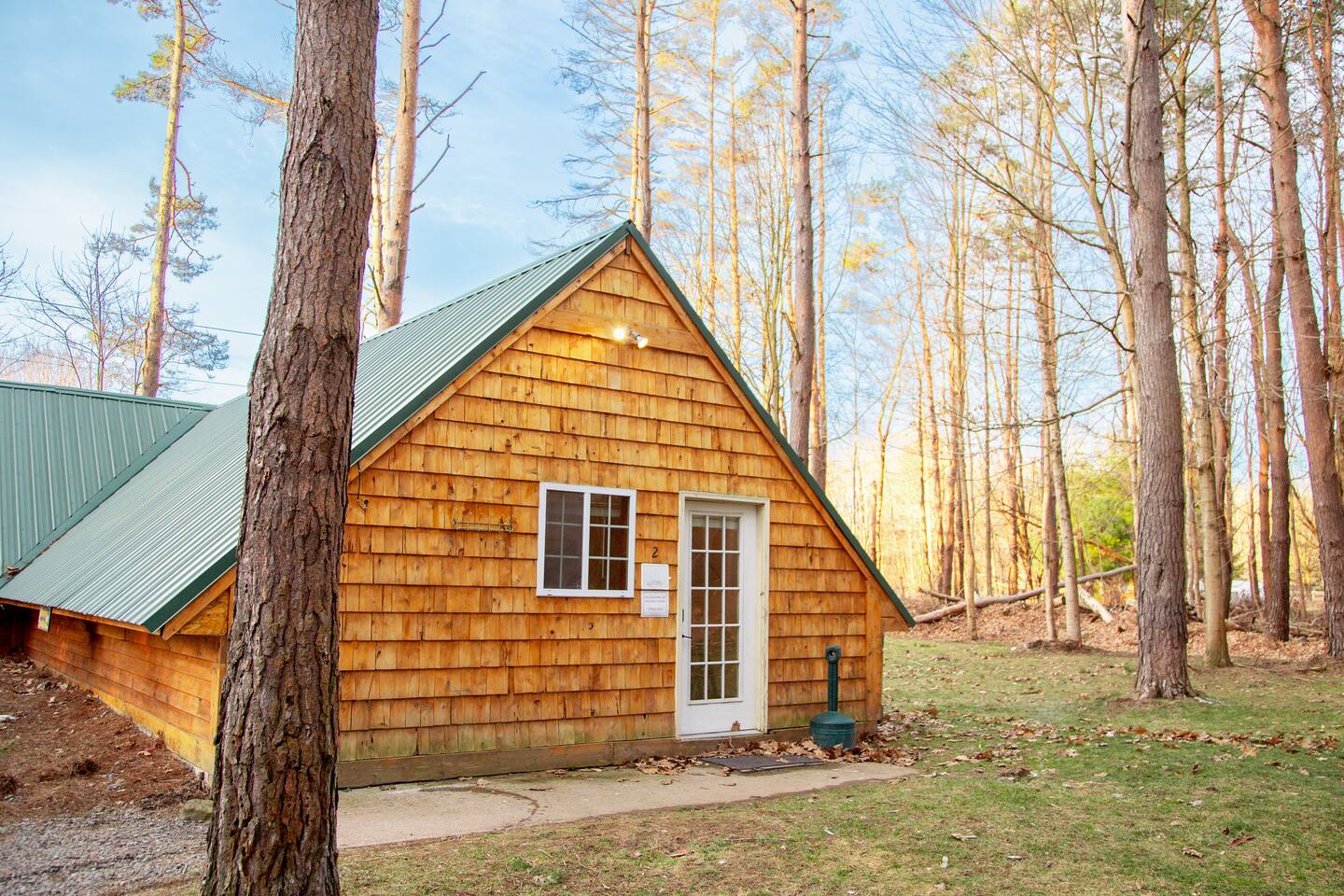 Steelhead Chalet, minutes to snow mobile trail