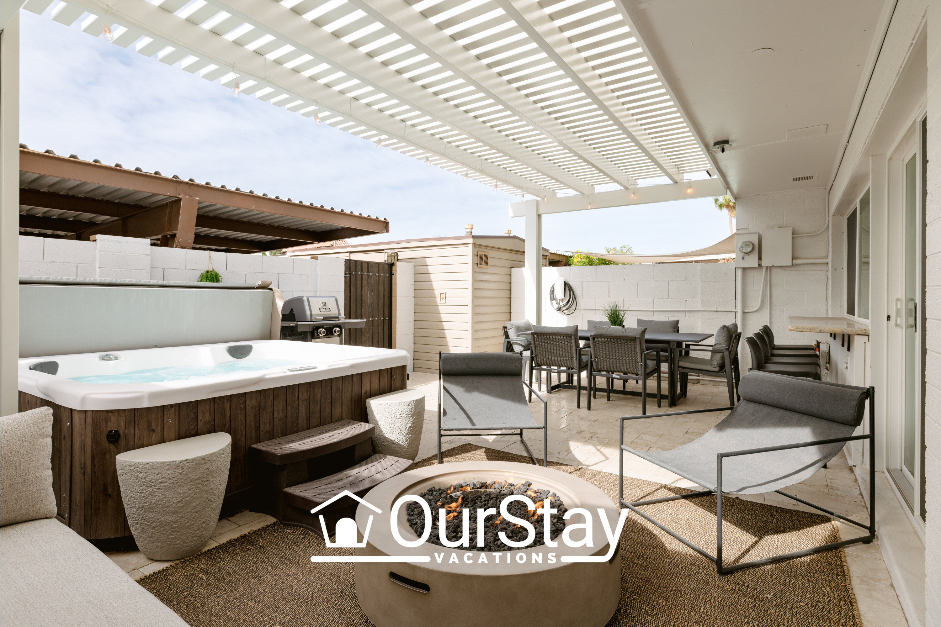 Sol & Stone in Old Town | Hot Tub | EV Charger