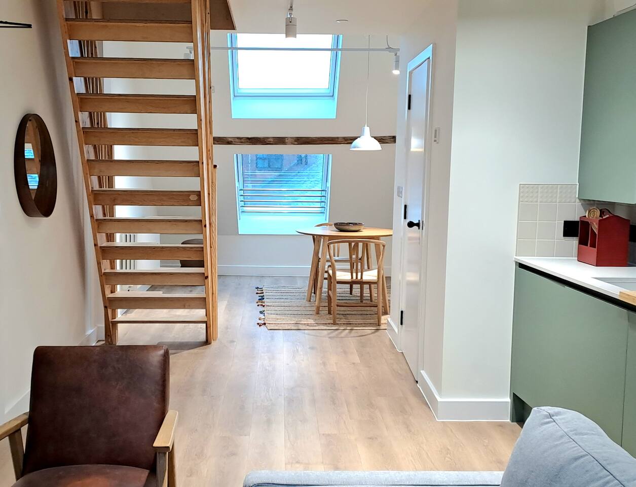 Sleeps 4 - King & Double | Charming Loft | JQ