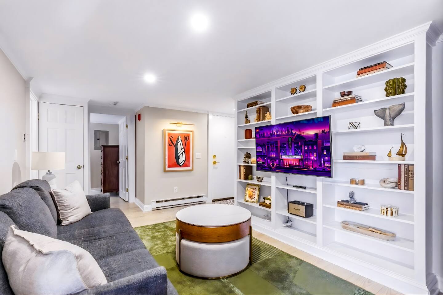 Charming Ptown Condo - Walk to Beach, Parking, AC