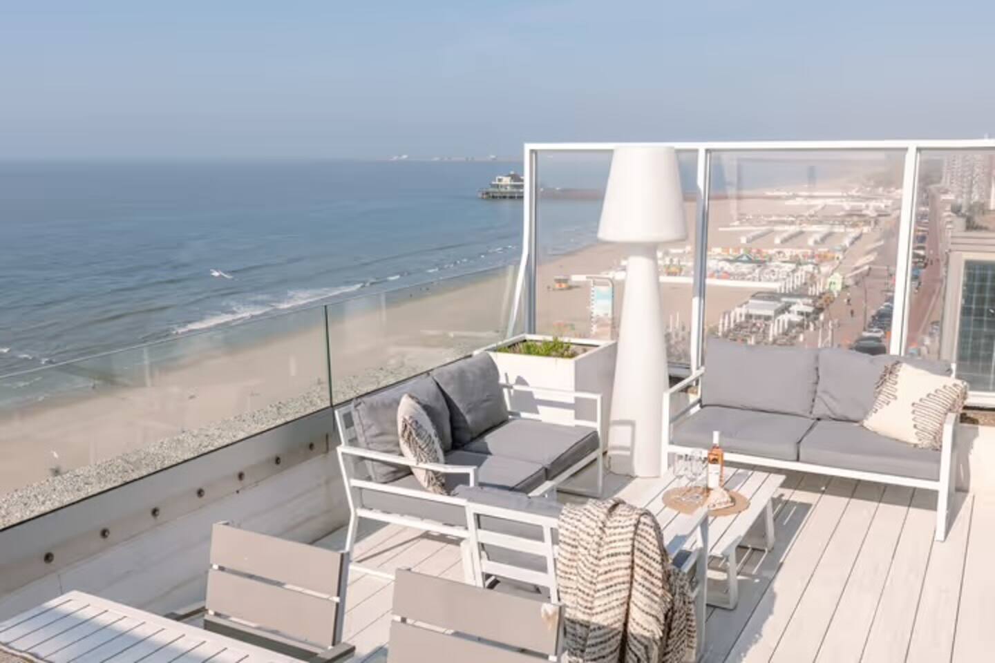 Zeezicht Appartement met Groot Terras