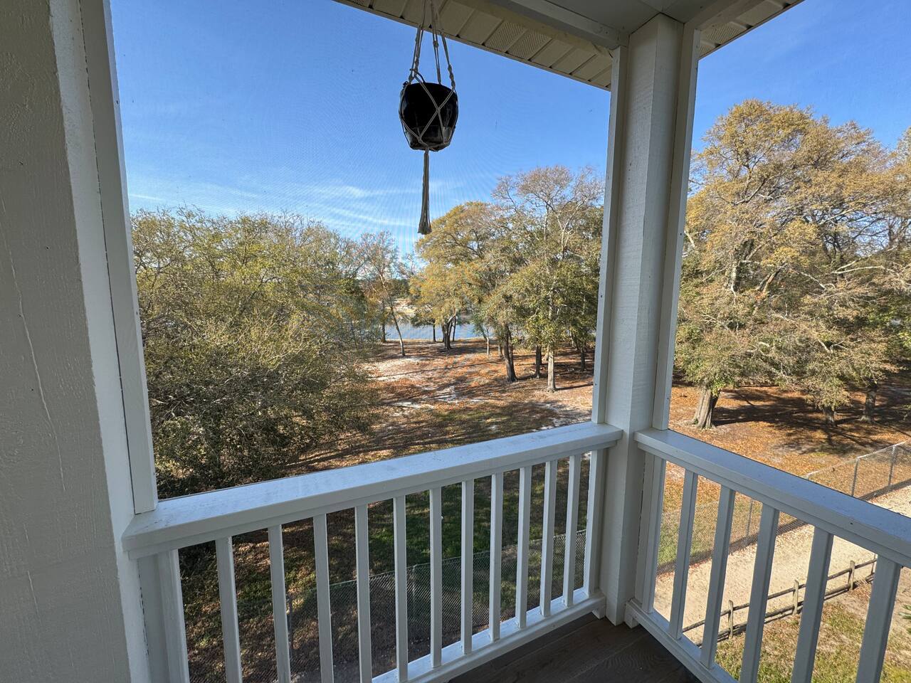 Waterfront Views 3BR King Suite Screened Sunroom