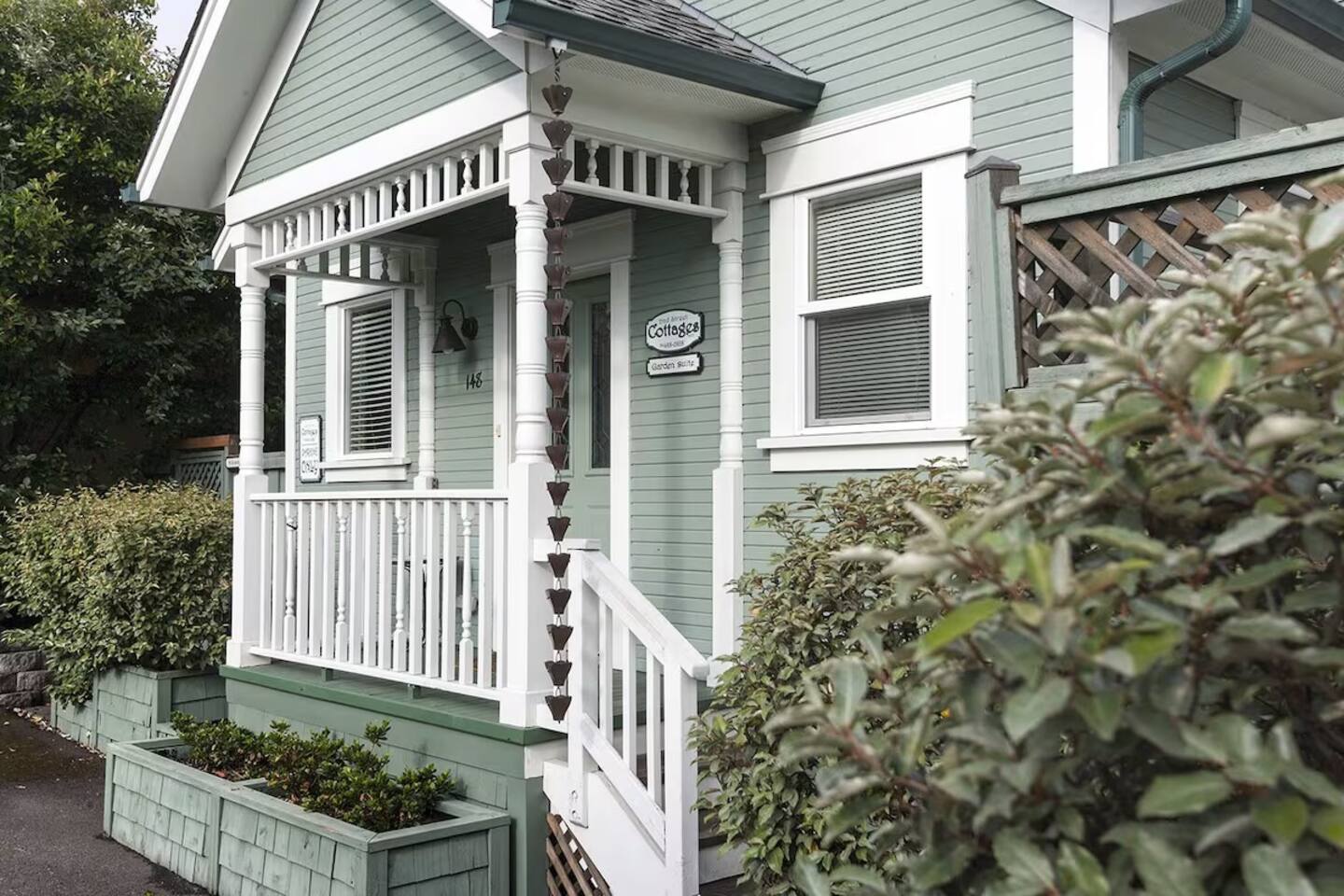 The Garden Cottage at Second Street Cottages