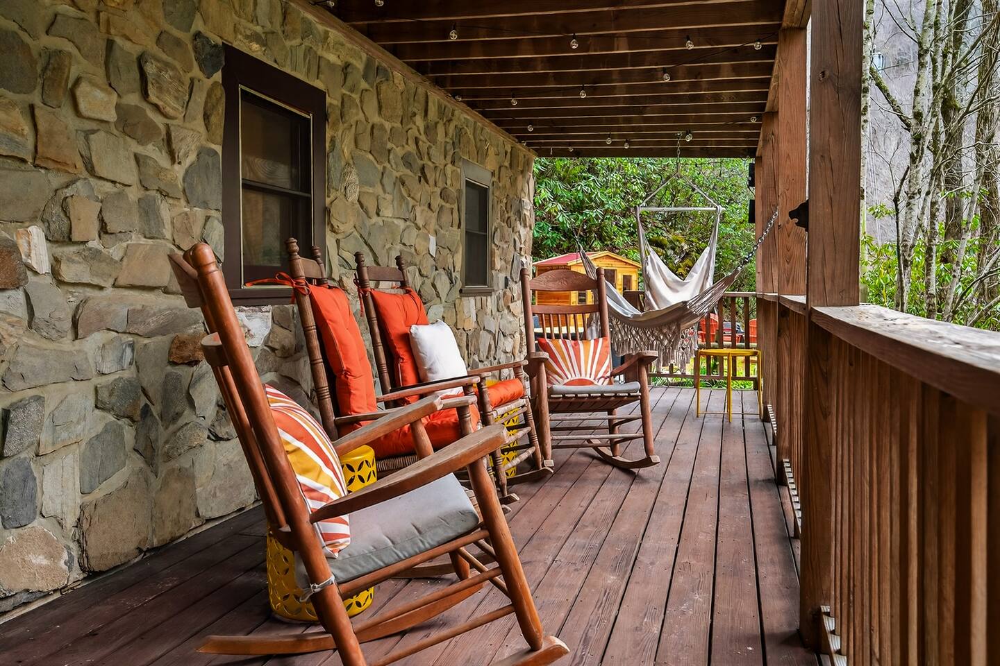Mama Bear's Cabin — Bryson City, NC