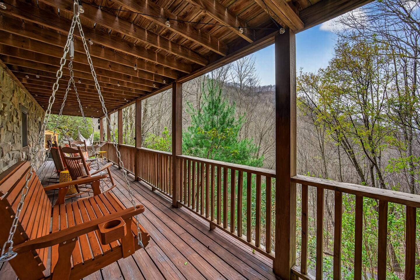 Mama Bear's Cabin — Bryson City, NC