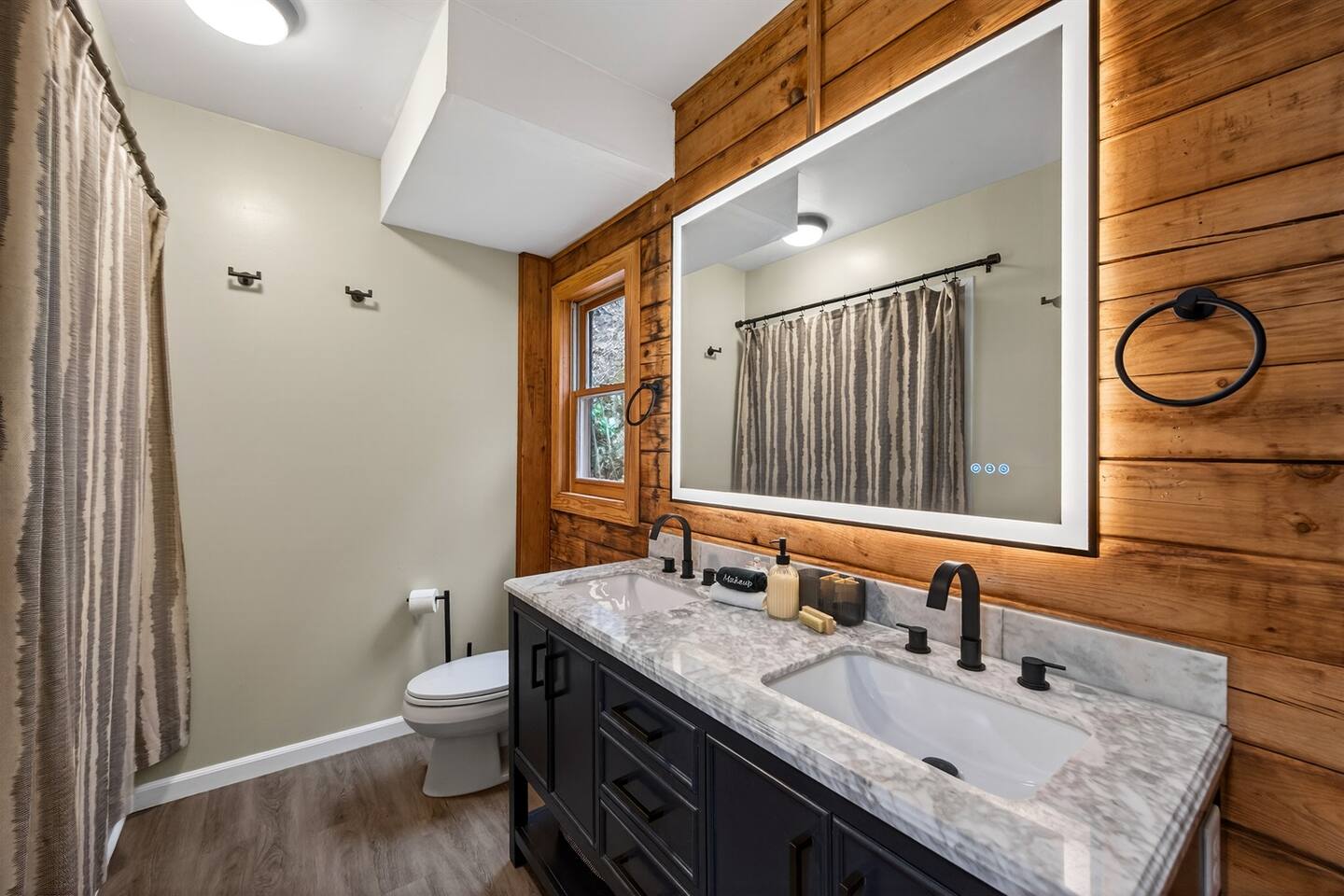 Ensuite to the master with access to the living area.