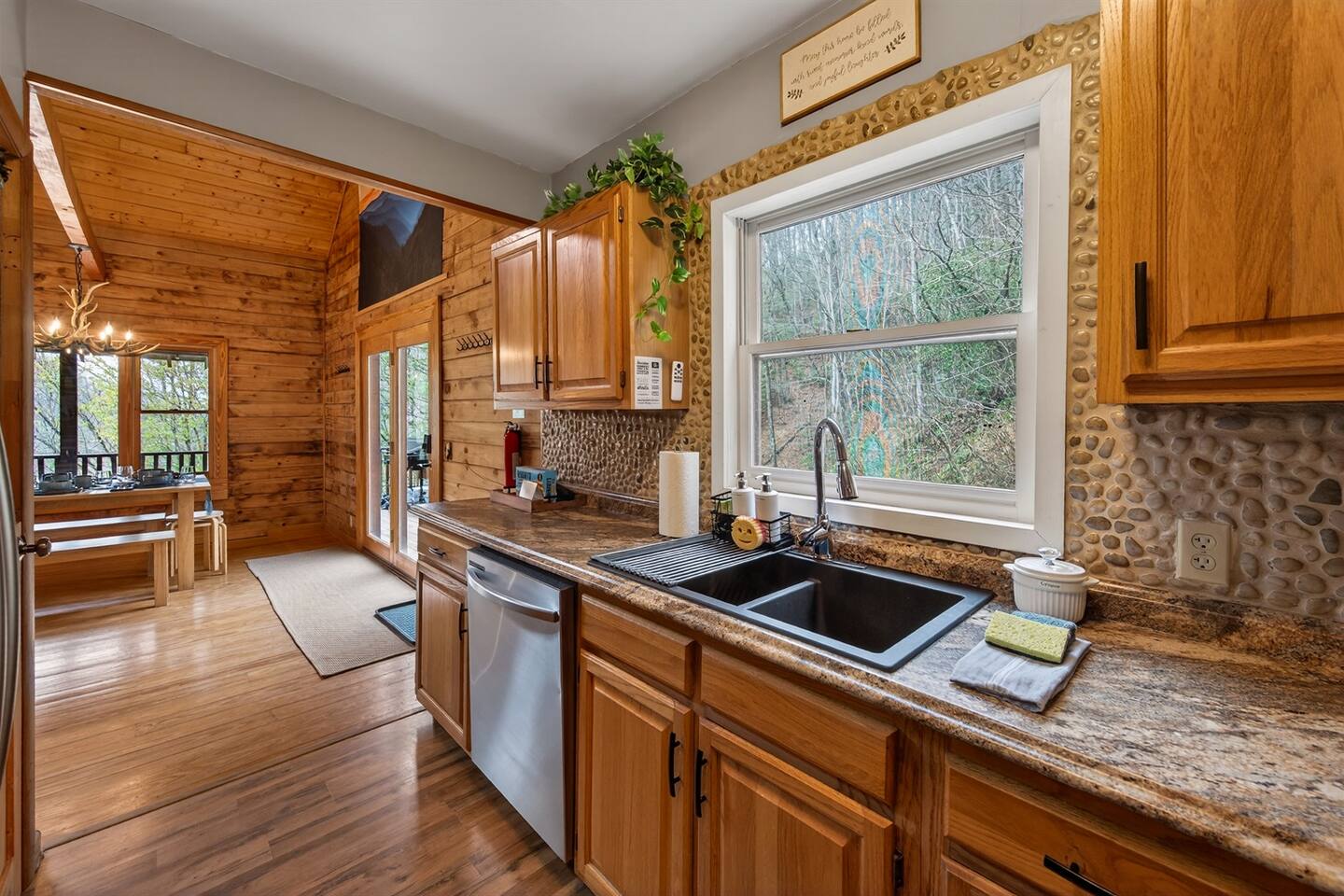 Woodsy vibes while cleaning up the dishes.