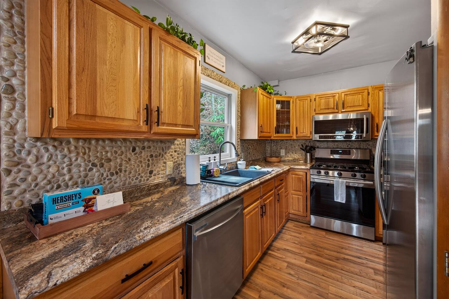 Roomy kitchen for cooking up your favorite meal.