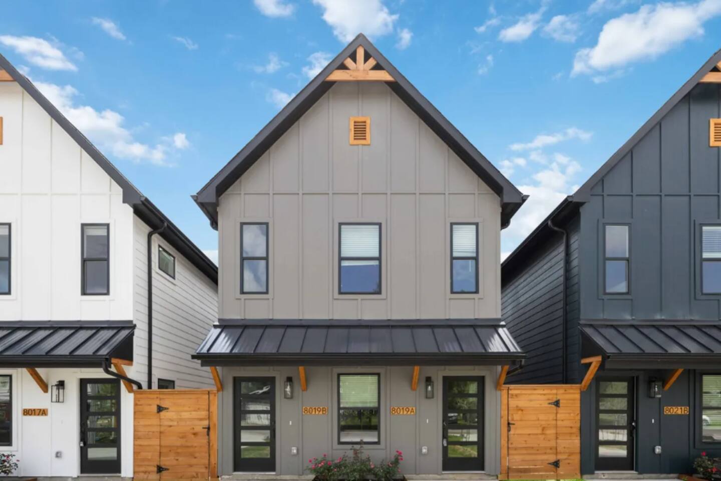 Lydia: A Boutique Style Luxury Unit Near the Heights & Downtown