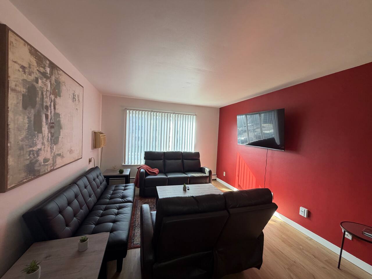 U15 Monroe cozy apartment