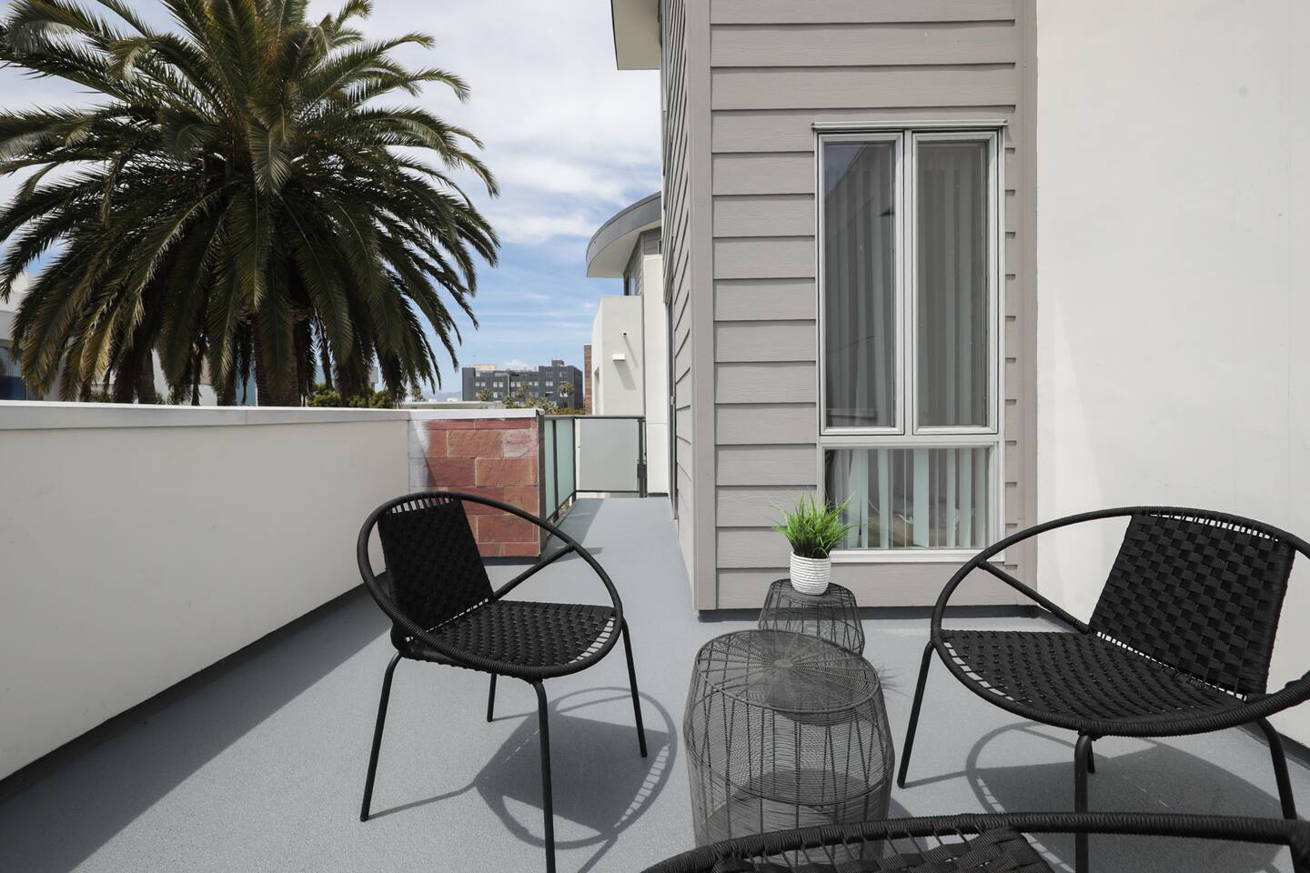 Open Sky Penthouse, Free Parking