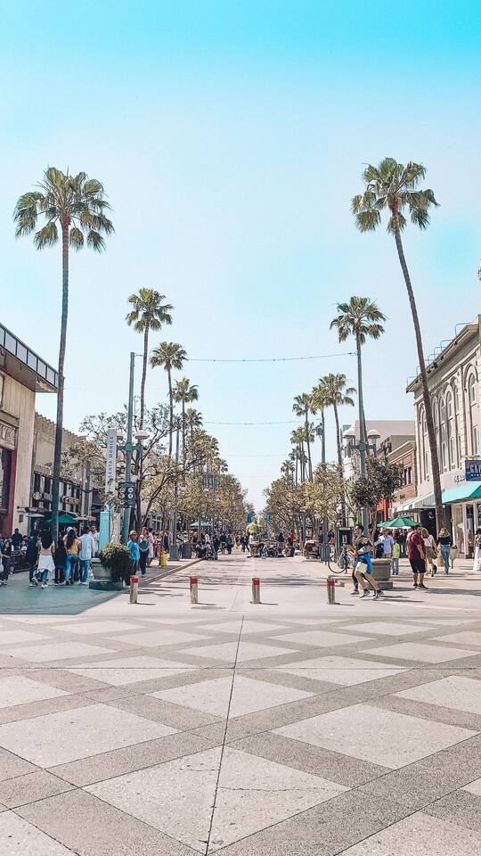 Third Street Promenade