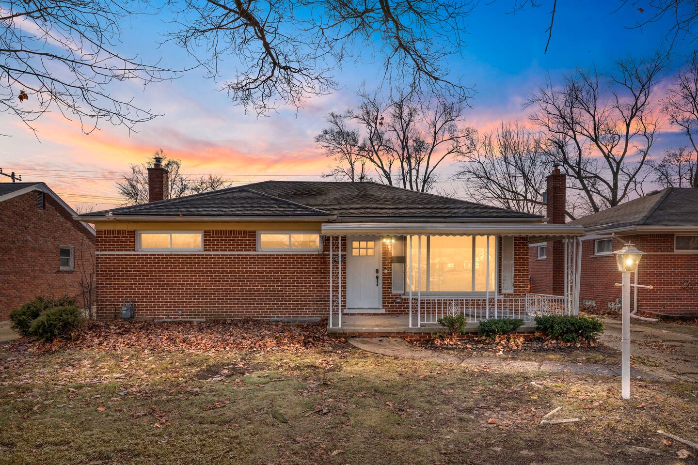 Spacious 6BR/2BA Family Retreat in Detroit