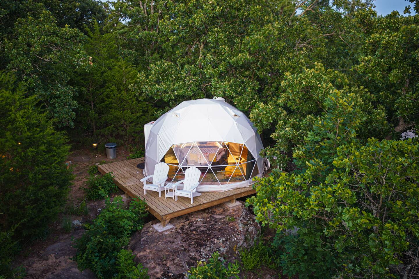 Forest Geo Dome Retreat - 10 miles to Tulsa