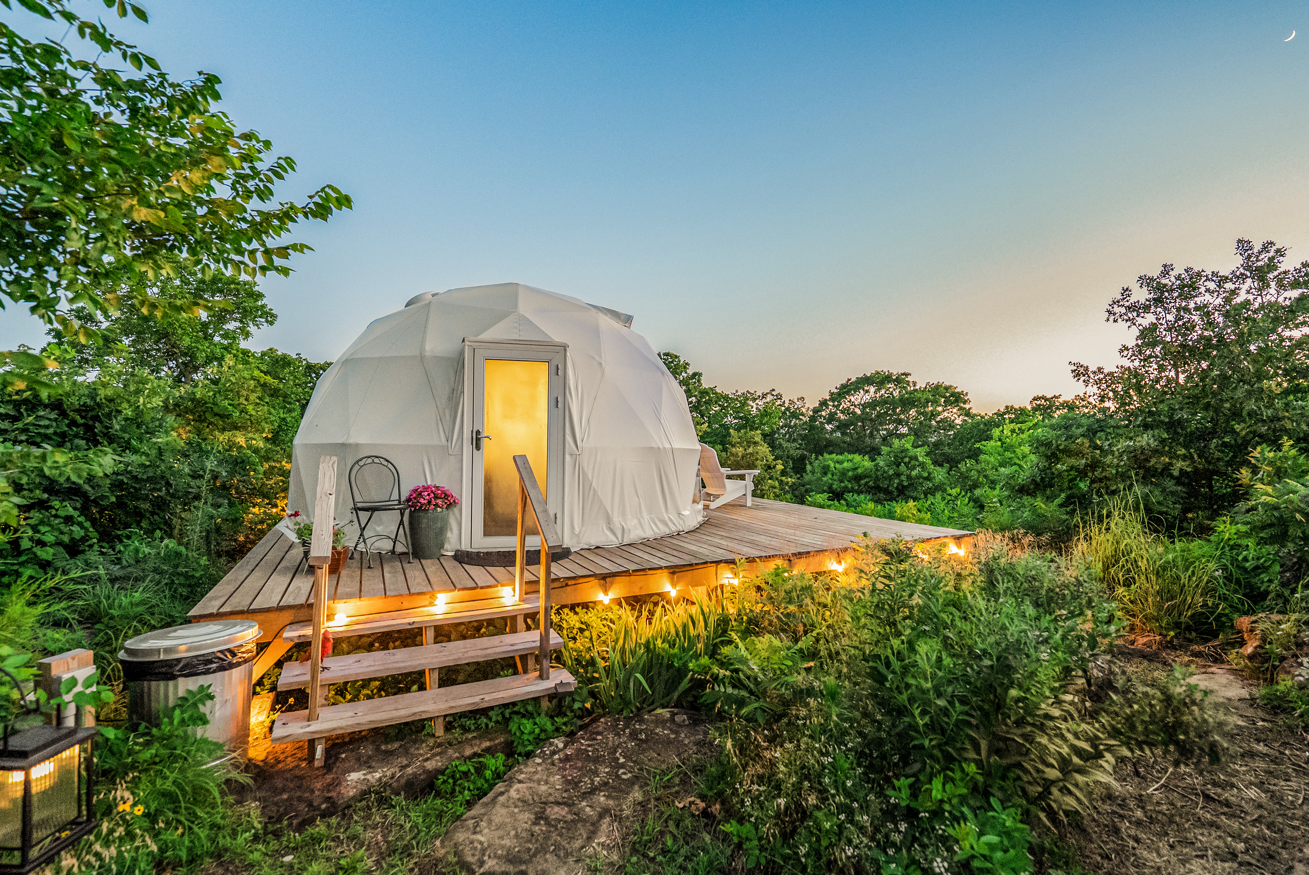 Sunset Dome retreat - 10 miles from Tulsa