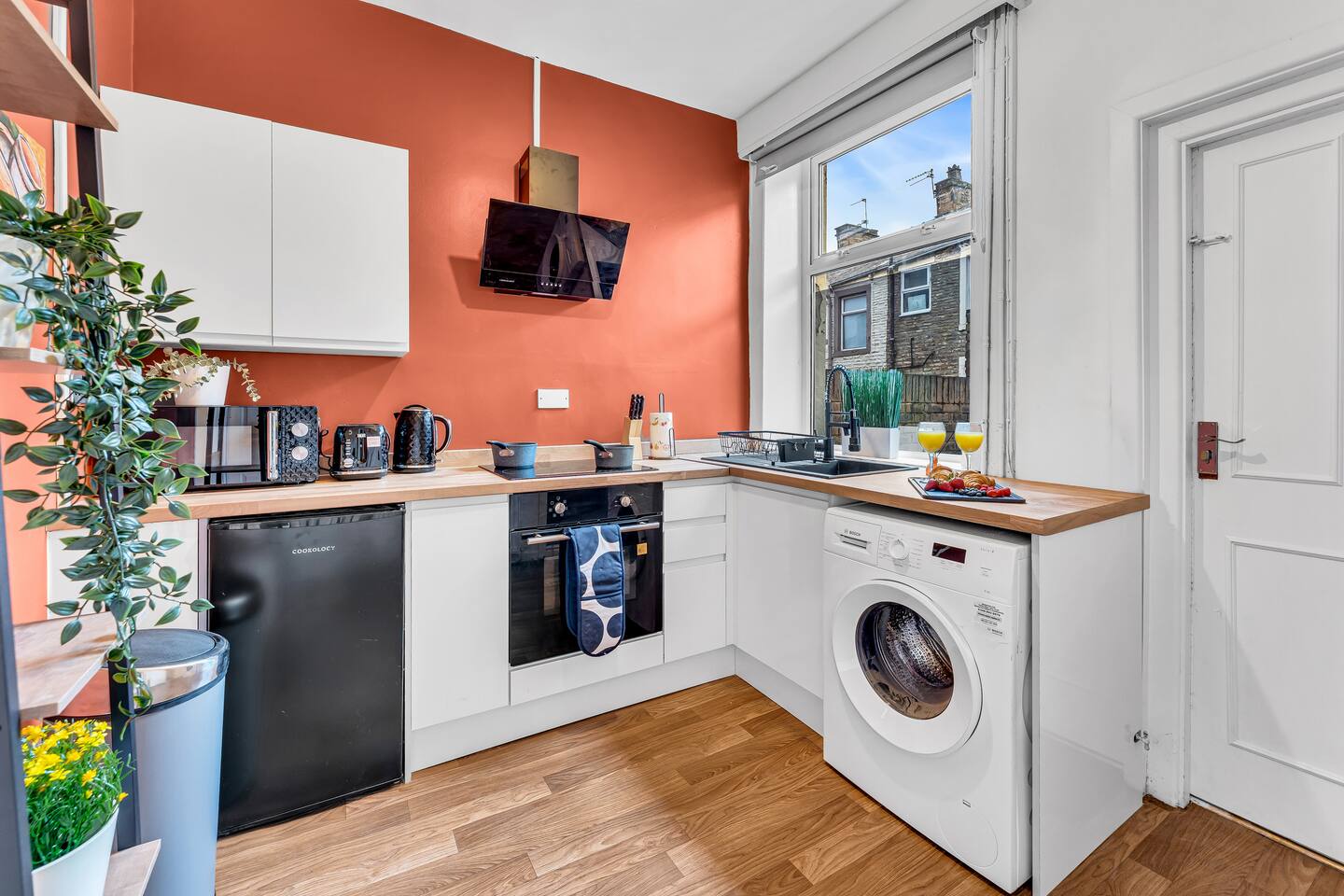 Modern Sleeps 3 | J10 M65 | Burnley Professional
