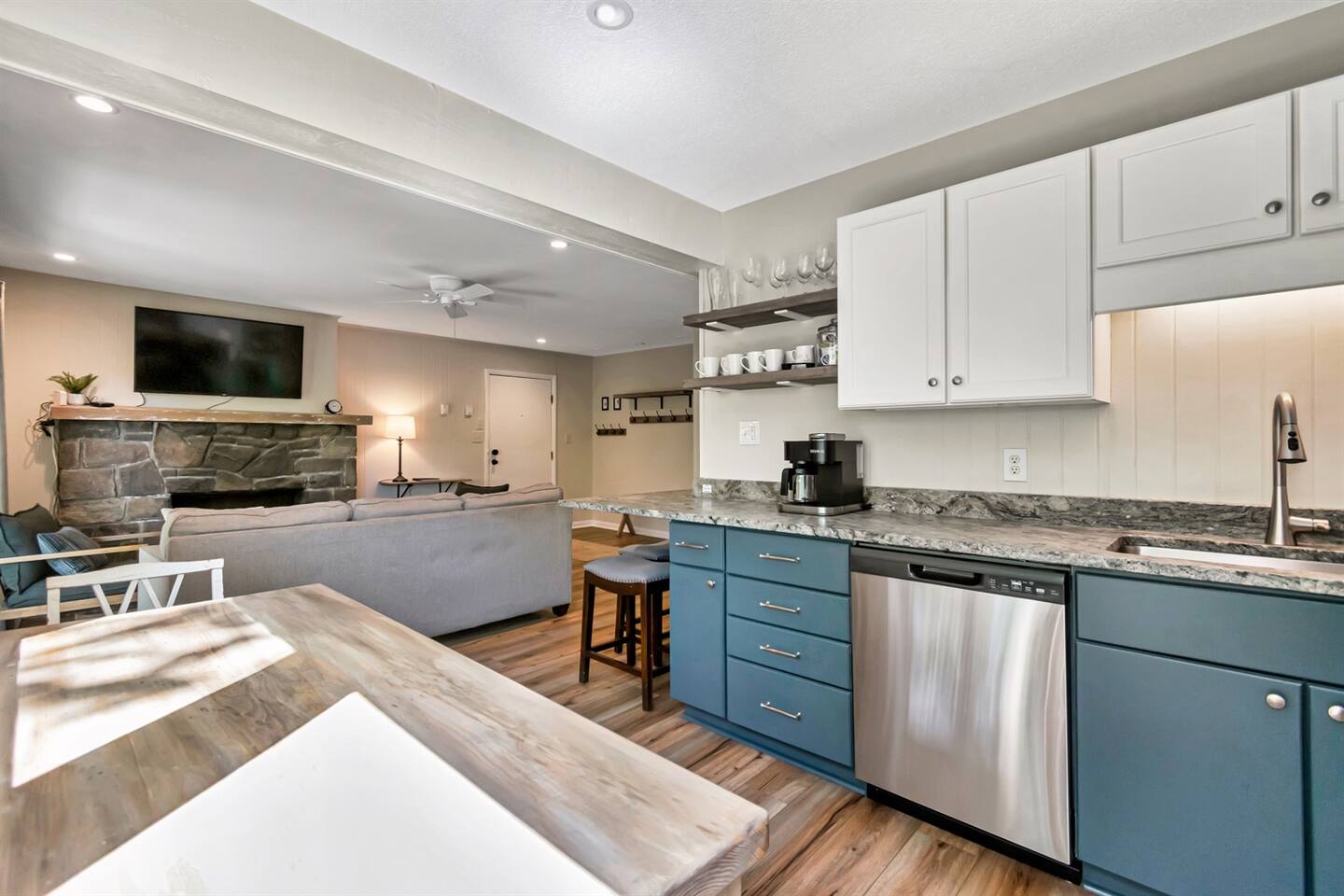 Open kitchen and living design