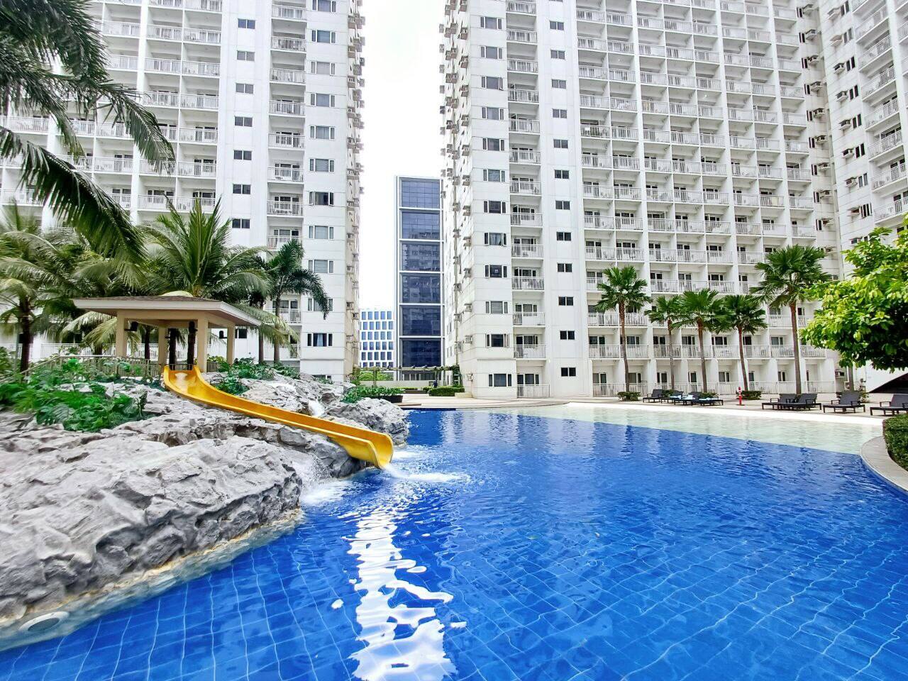 Mall of Asia staycation Shore Residences, Pasay