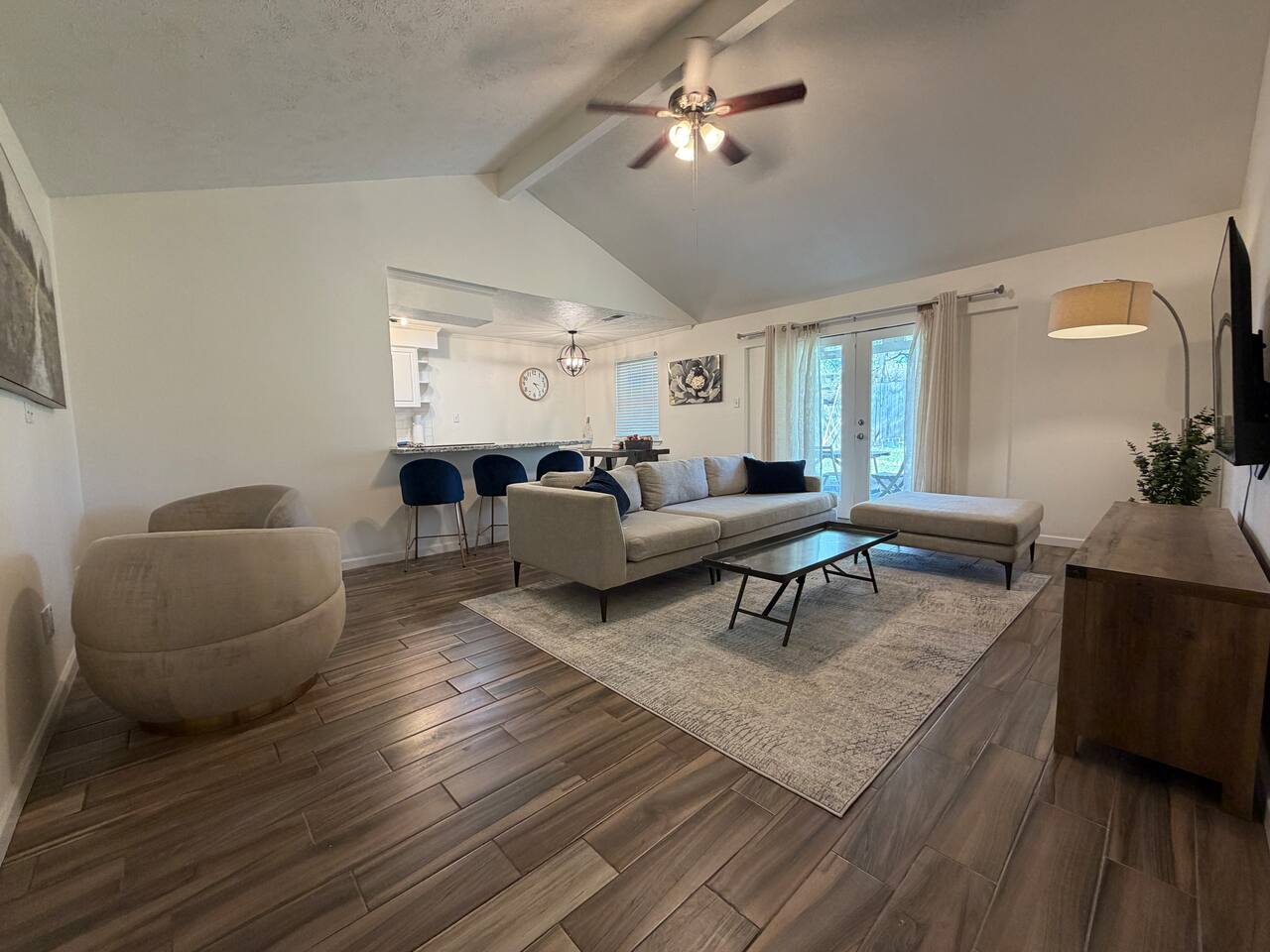 FIFA 2026 • Sleeps 8-10 • WiFi • 10 Mins to NRG/DT