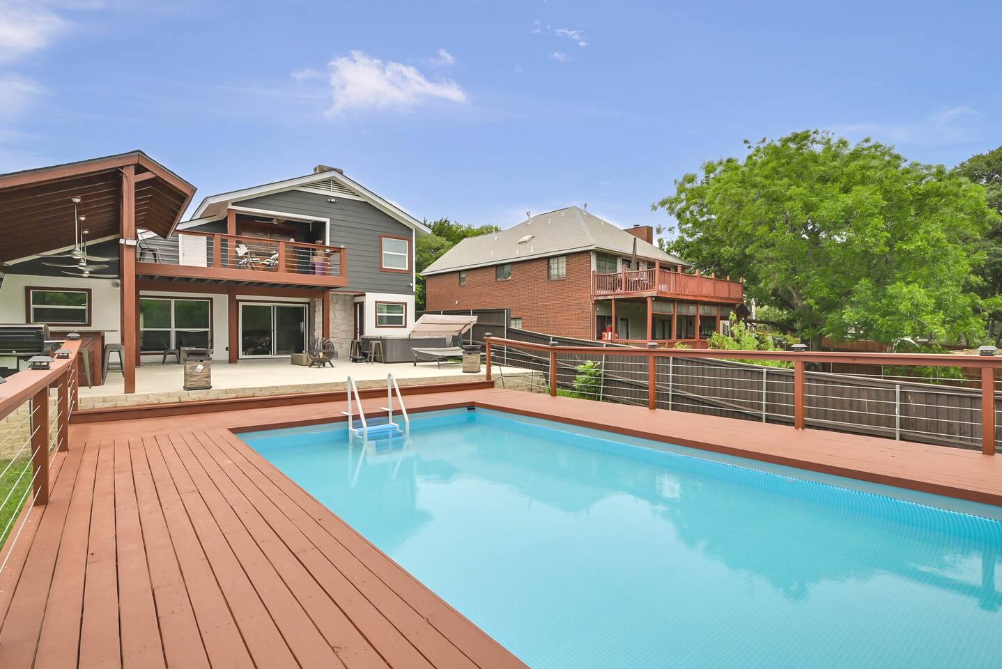 Exquisite DFW Lakefront Mansion 16 Beds: Pool Spa