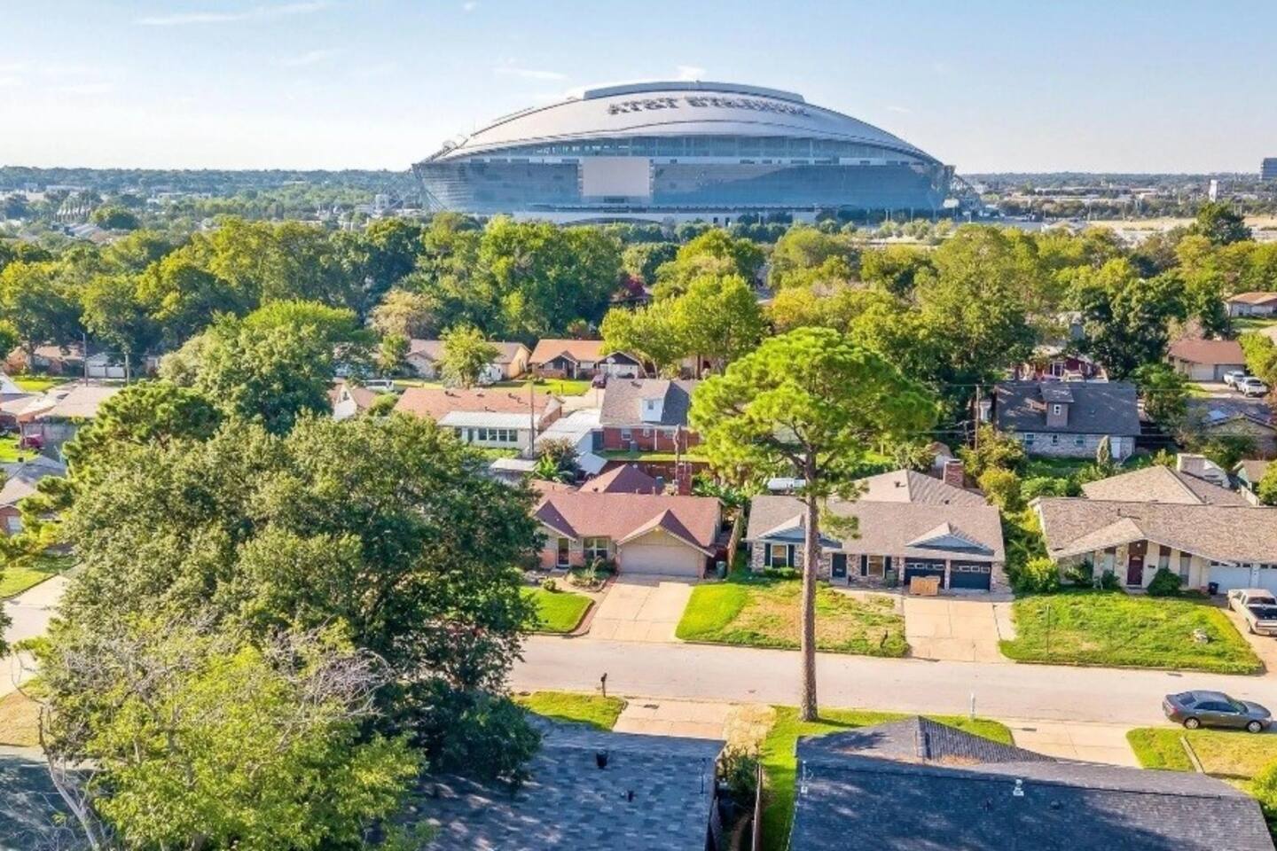 Walk to AT&T Stadiums + Pool & Spa Grill | 10 Beds