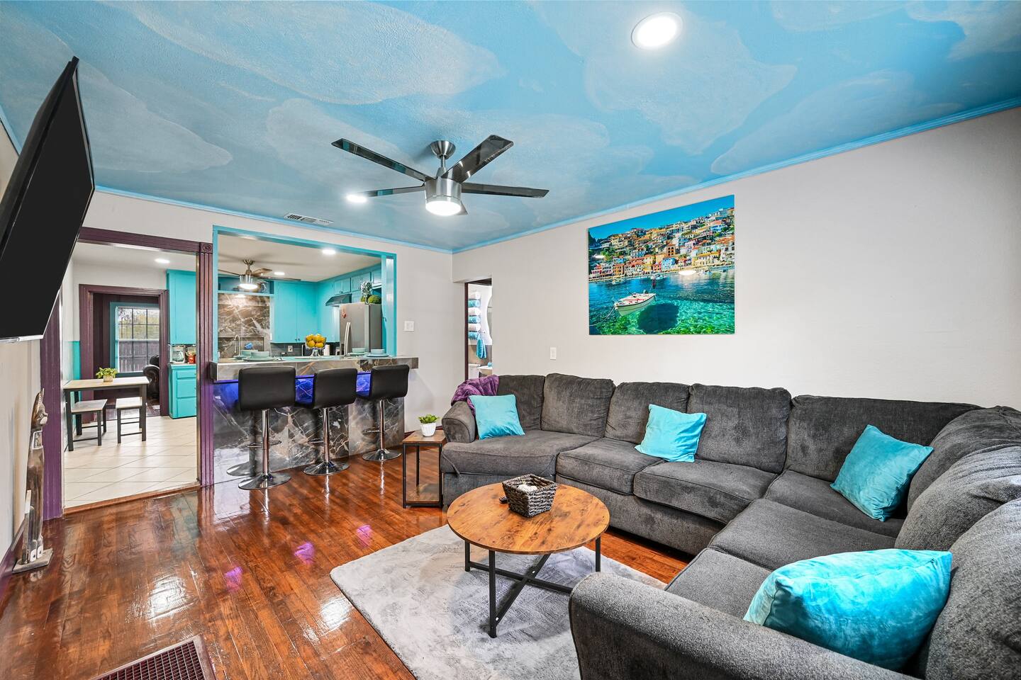 Art House Specials for Workers 5 Bedroom 4 Bath