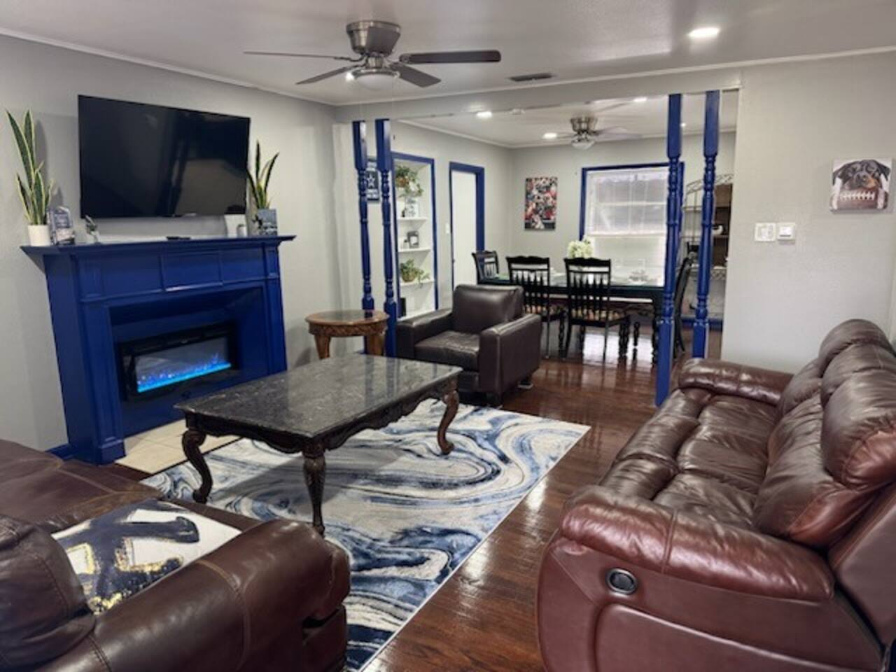 Outdoor Oasis 10 beds 3 King Sports Fans Hot Tub