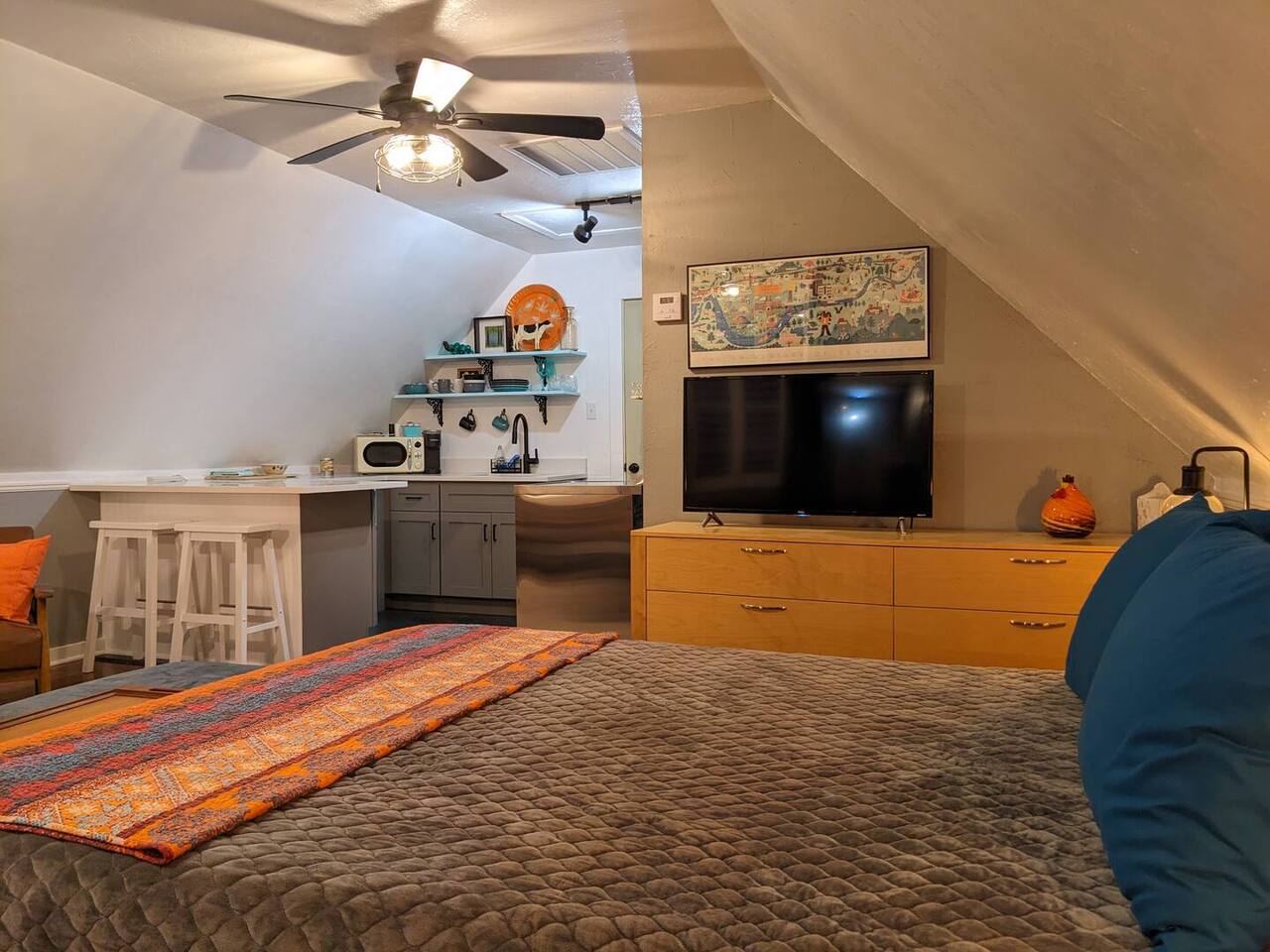 Quiet Studio Loft w/Baker Creek Bike Park Access!
